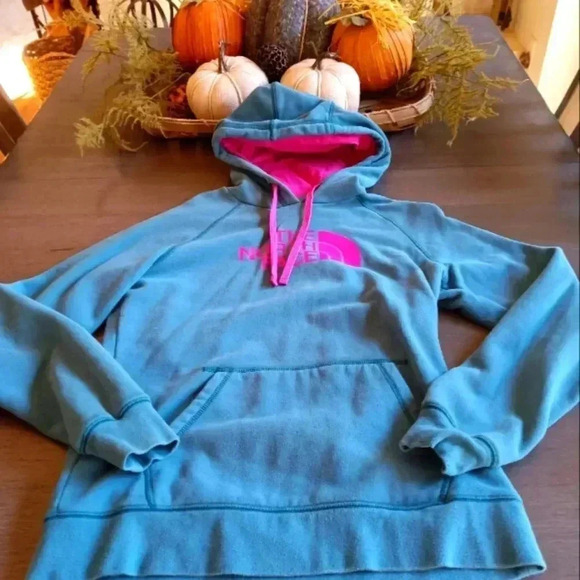 North Face Hoddie - Picture 1 of 3